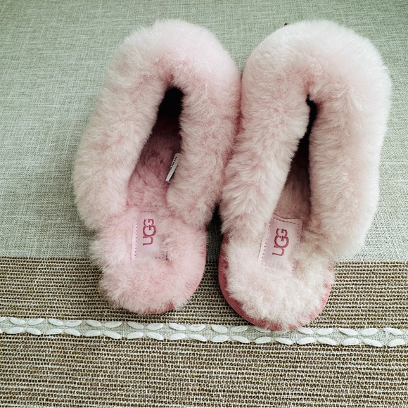 UGG Pink Suede Shearling Clog Slippers - Picture 4 of 7